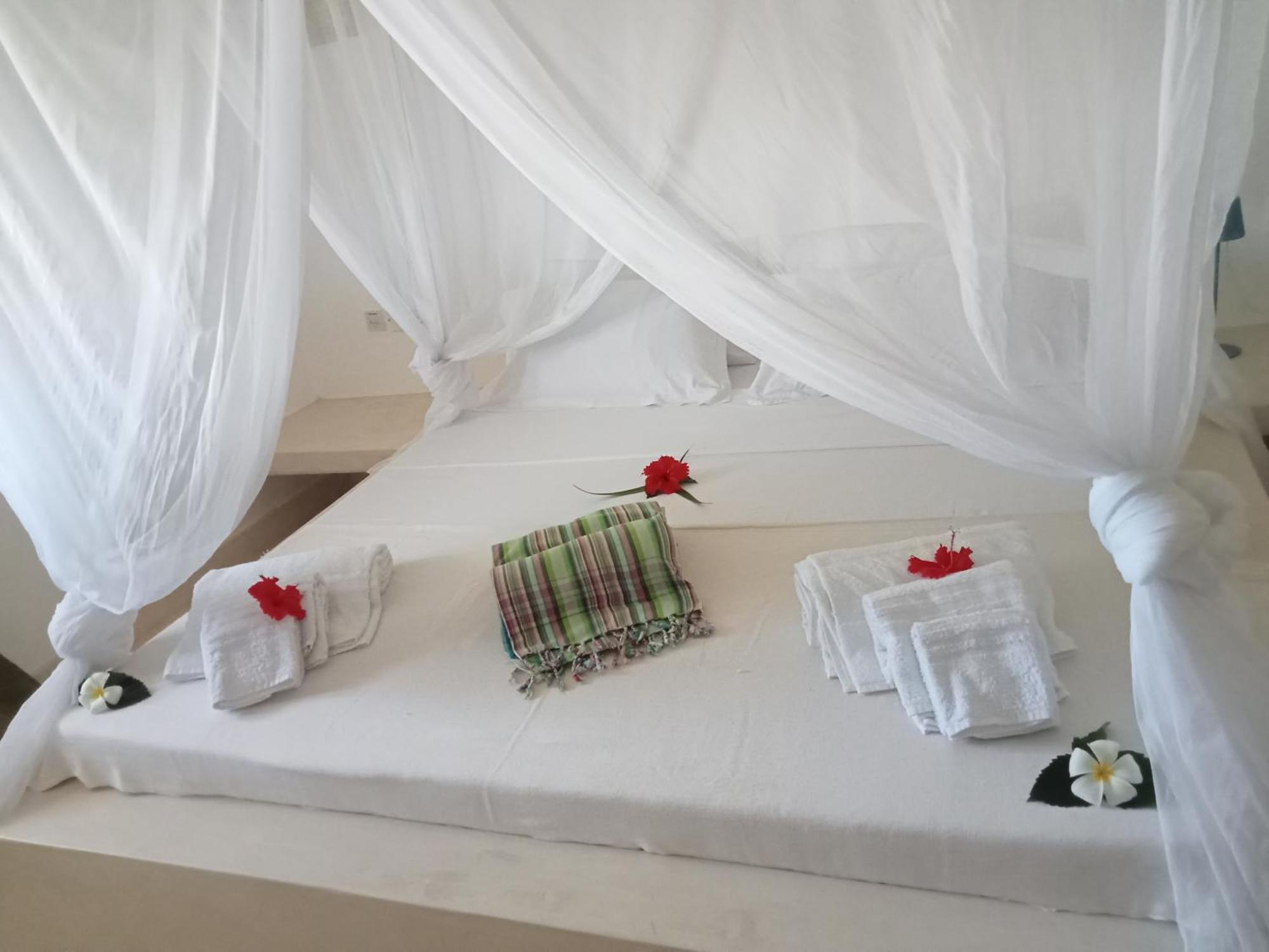 Bed and Breakfast Shira House Ватаму Экстерьер фото