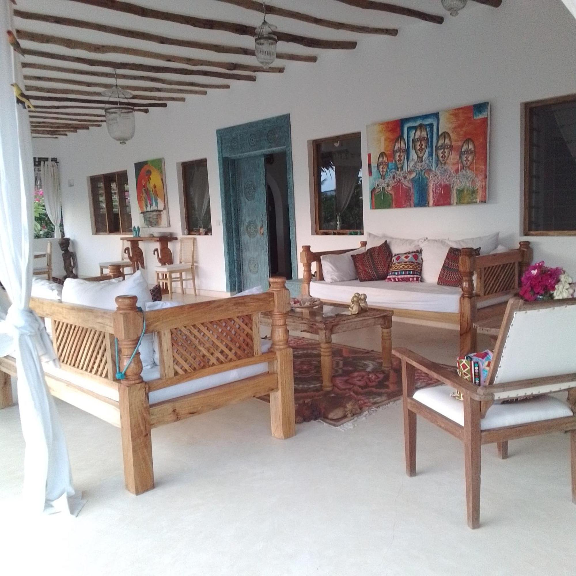 Bed and Breakfast Shira House Ватаму Экстерьер фото